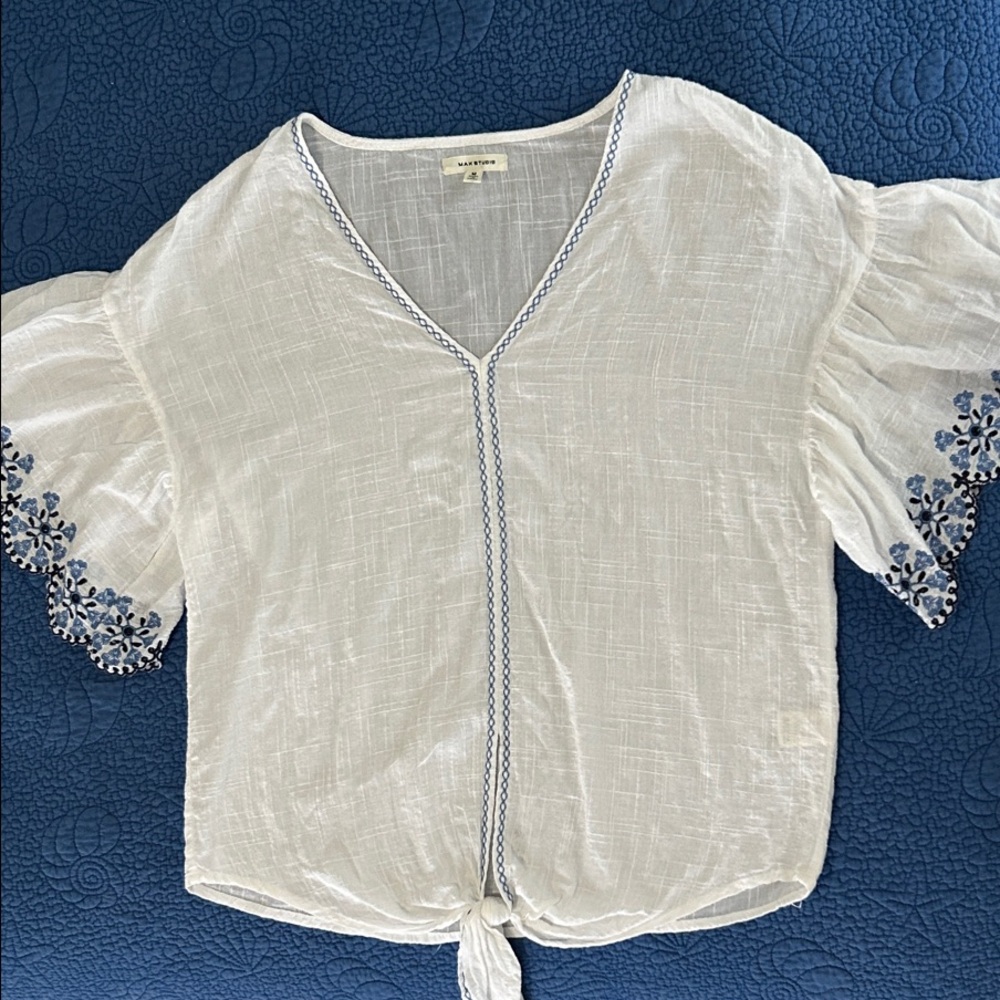 White and Blue Embroidered Women's Top- Max Studio -Medium
